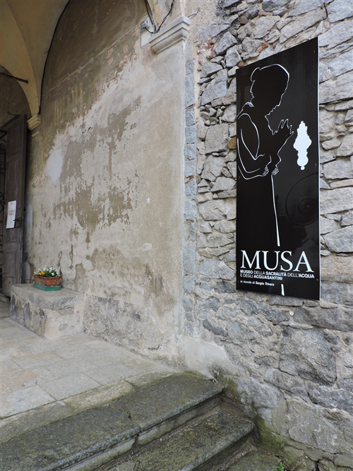Musa: il Museo della sacralità dell’acqua e degli acquasantini